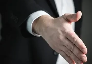 Oproepkracht een contract voor vaste uren aanbieden
